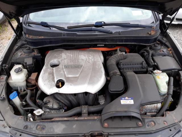 Photo 7 from auction – 2011 HYUNDAI SONATA HYB with VIN KMHEC4A40BA016388