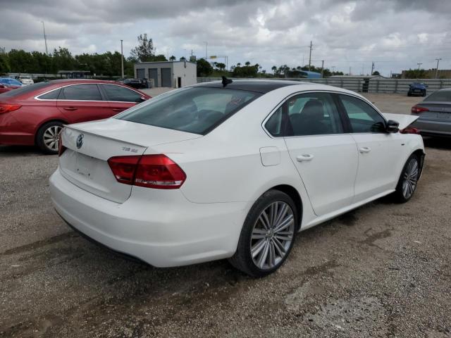 Photo 4 from auction – 2015 VOLKSWAGEN PASSAT SE with VIN 1VWBS7A35FC012993