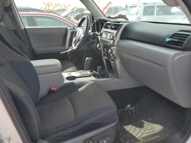 Photo 5 from auction – 2012 TOYOTA 4RUNNER SR with VIN JTEBU5JR4C5078517