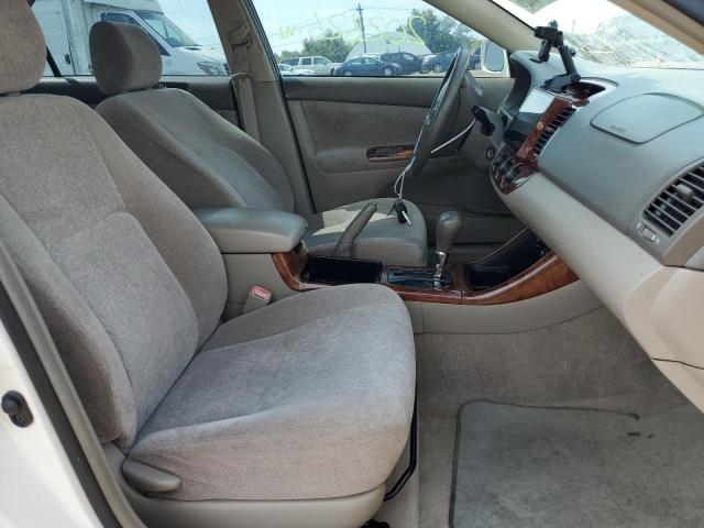 Photo 5 from auction – 2004 TOYOTA CAMRY LE with VIN JTDBE32K540269031