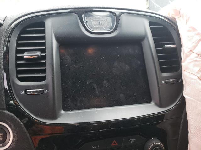 Photo 9 from auction – 2019 CHRYSLER 300 S with VIN 2C3CCABG1KH637728
