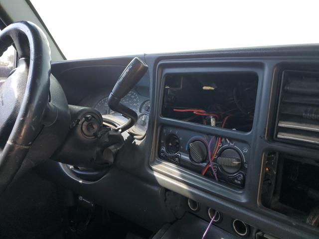 Photo 9 from auction – 2002 CHEVROLET SILVERADO with VIN 2GCEC19T521253337
