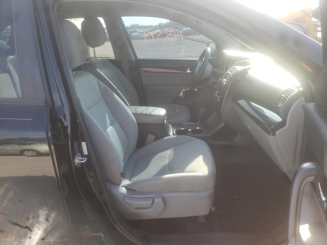 Photo 5 from auction – 2013 KIA SORENTO LX with VIN 5XYKTDA29DG403529