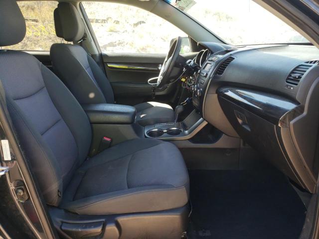 Photo 5 from auction – 2013 KIA SORENTO LX with VIN 5XYKTDA2XDG398650
