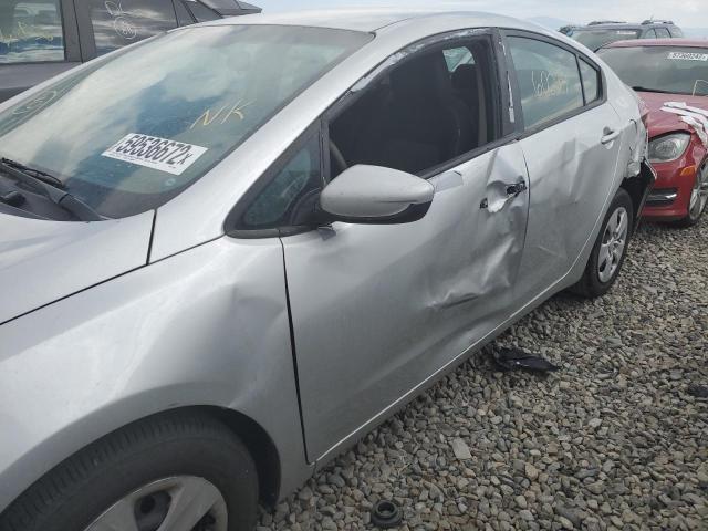 Photo 9 from auction – 2018 KIA FORTE LX with VIN 3KPFK4A75JE271085
