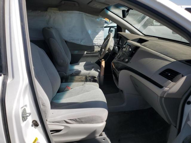 Photo 5 from auction – 2012 TOYOTA SIENNA LE with VIN 5TDKK3DC7CS179325