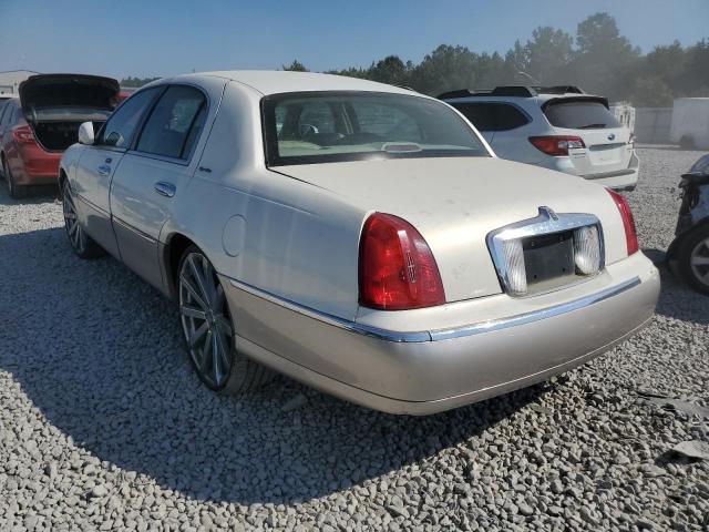 Photo 9 from auction – 2002 LINCOLN TOWN CAR with VIN 1LNHM82W72Y612445