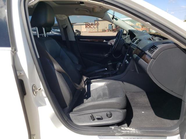 Photo 5 from auction – 2015 VOLKSWAGEN PASSAT SEL with VIN 1VWCV7A30FC089797