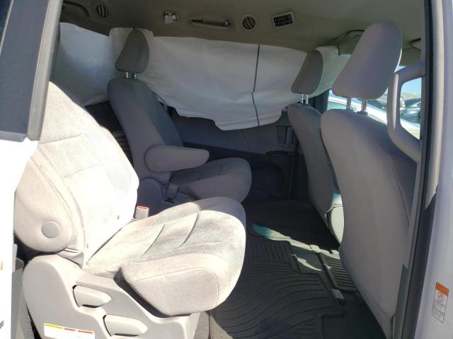 Photo 6 from auction – 2015 TOYOTA SIENNA with VIN 5TDZK3DCXFS572772