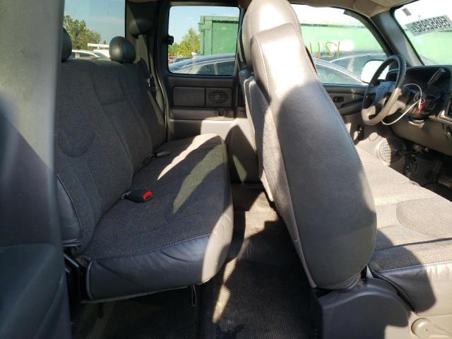 Photo 6 from auction – 2004 CHEVROLET SILV1500 2 with VIN 2GCEC19T241209816