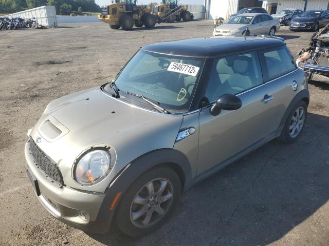 Photo 2 from auction – 2009 MINI COOPER S with VIN WMWMF735X9TT97645