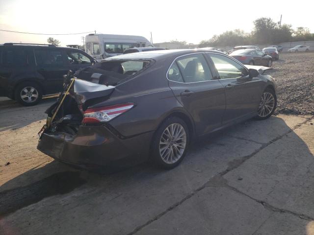 Photo 4 from auction – 2018 TOYOTA CAM with VIN 4T1B11HK5JU024317