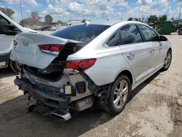 Photo 4 from auction – 2019 HYUNDAI SONATA LIM with VIN 5NPE34AF3KH779620