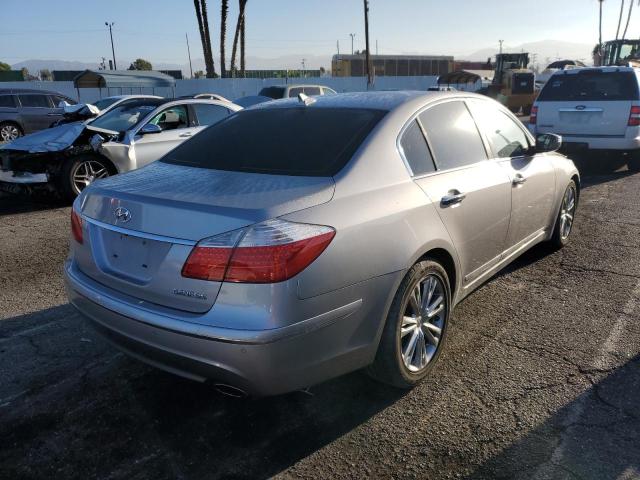 Photo 4 from auction – 2011 HYUNDAI GENESIS 3. with VIN KMHGC4DE5BU120175