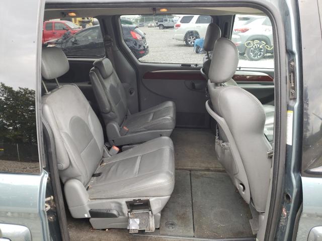 Photo 6 from auction – 2005 CHRYSLER TOWN & COU with VIN 2C8GP64LX5R132325