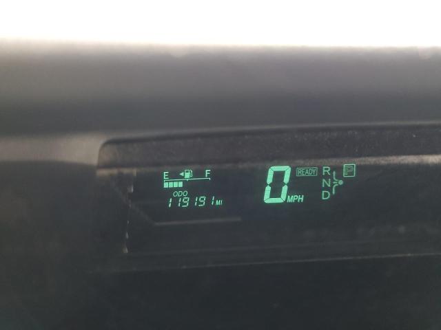 Photo 8 from auction – 2004 TOYOTA PRIUS with VIN JTDKB20U140025531