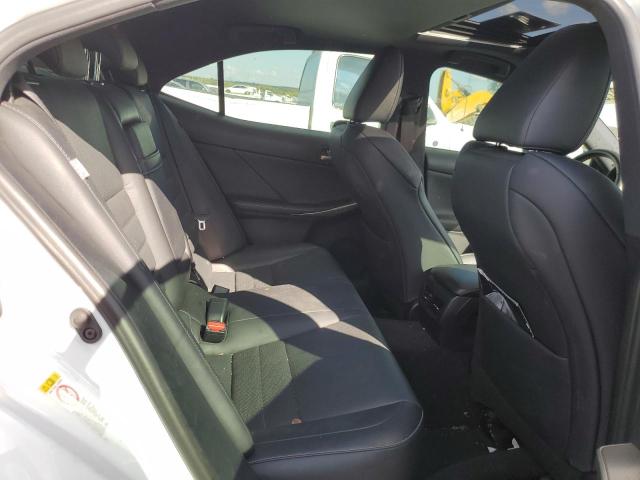 Photo 6 from auction – 2017 LEXUS IS 200T with VIN JTHBA1D29H5060069