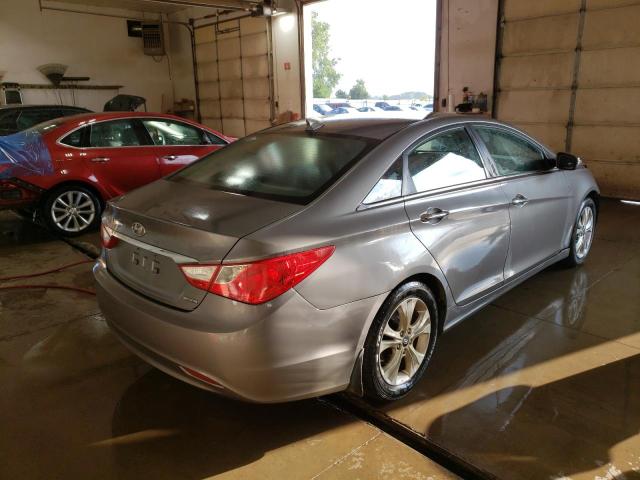 Foto 4 de la subasta – 2011 HYUNDAI SONATA SE con VIN 5NPEC4AC2BH133765