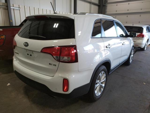Photo 4 from auction – 2015 KIA SORENTO EX with VIN 5XYKUDA78FG650004