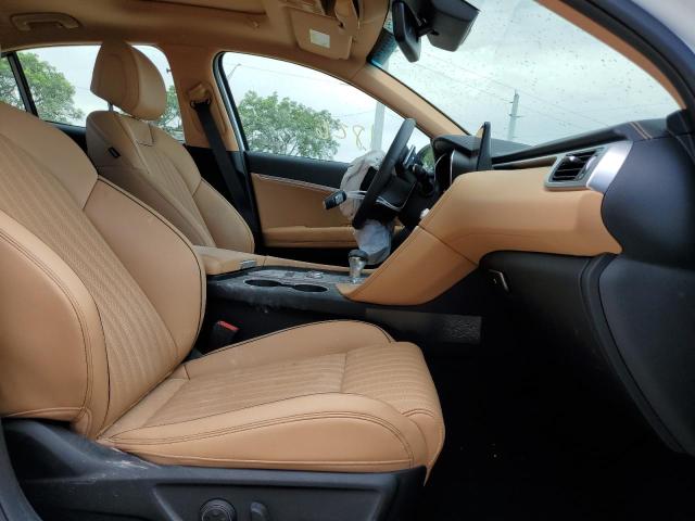 Photo 5 from auction – 2022 GENESIS G70 BASE with VIN KMTG34TA8NU103489