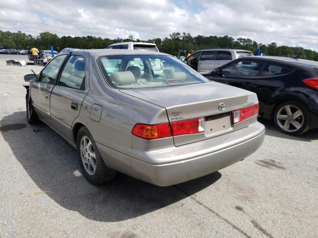 Photo 3 from auction – 2000 TOYOTA CAMRY CE with VIN 4T1BG22K9YU694279