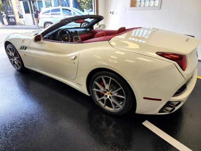 Photo 3 from auction – 2012 FERRARI CALIFORNIA with VIN ZFF65LJA4C0186085