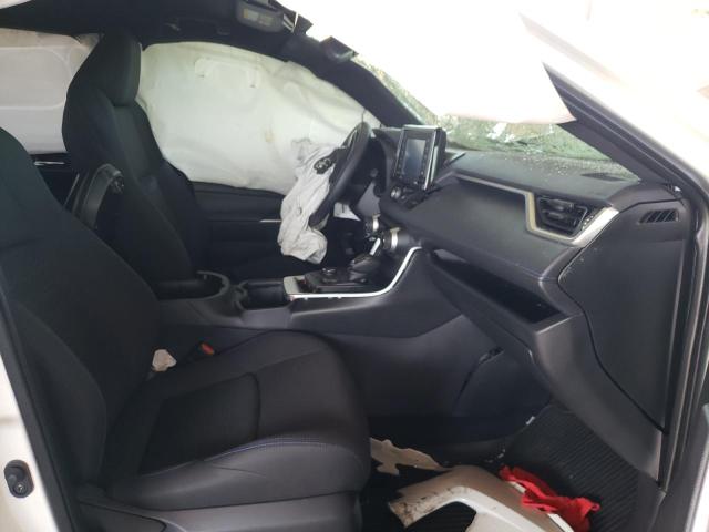 Photo 5 from auction – 2022 TOYOTA RAV4 SE with VIN JTM16RFV6ND067146