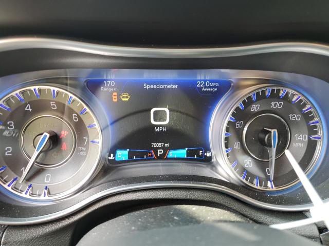 Photo 8 from auction – 2016 CHRYSLER 300 LIMITE with VIN 2C3CCAAG9GH161544