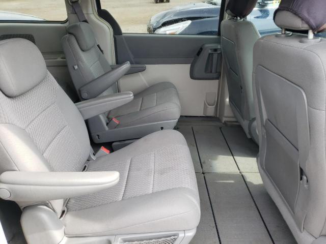 Photo 6 from auction – 2008 CHRYSLER TOWN & COU with VIN 2A8HR44H58R697384