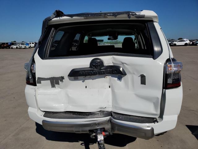 Photo 9 from auction – 2020 TOYOTA 4RUNNER SR with VIN JTEBU5JR8L5828582