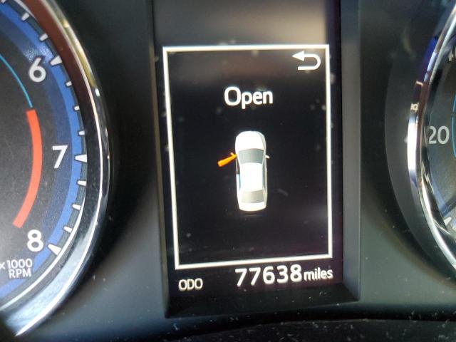Photo 8 from auction – 2018 TOYOTA COROLLA SE with VIN 5YFBURHE3JP843697
