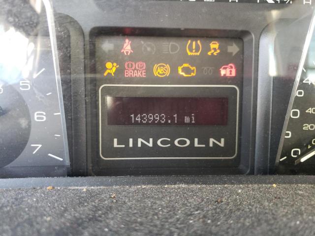 Photo 8 from auction – 2011 LINCOLN NAVIGATOR with VIN 5LMJJ2H53BEJ03571