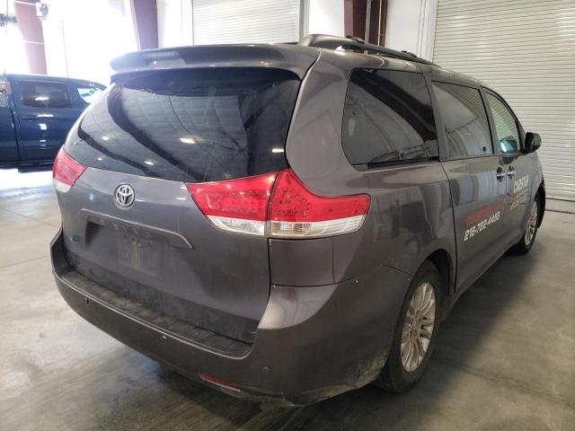 Photo 4 from auction – 2012 TOYOTA SIENNA XLE with VIN 5TDYK3DCXCS277520