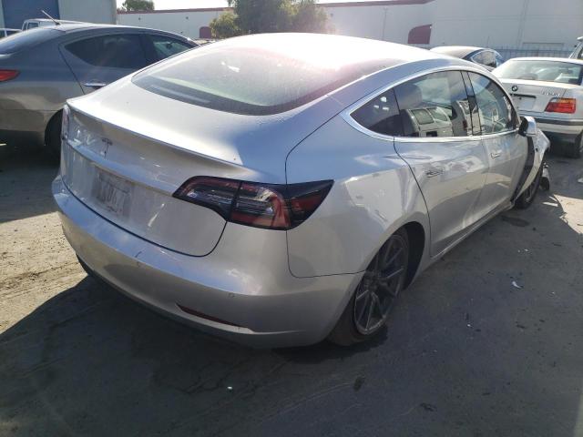 Photo 4 from auction – 2018 TESLA MODEL 3 with VIN 5YJ3E1EA6JF030631