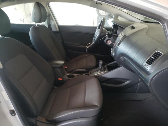 Photo 5 from auction – 2018 KIA FORTE LX with VIN 3KPFL4A79JE166689