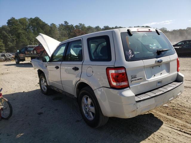 Photo 3 from auction – 2010 FORD ESCAPE XLS with VIN 1FMCU0C76AKA69366