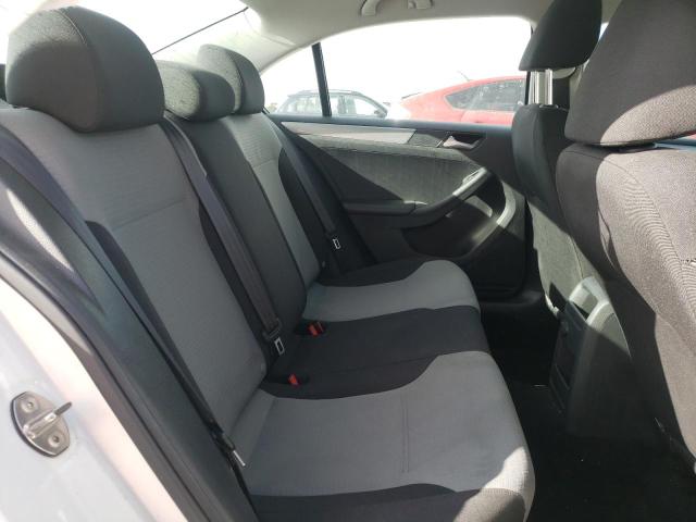 Photo 6 from auction – 2018 VOLKSWAGEN JETTA S with VIN 3VW2B7AJ4JM218442