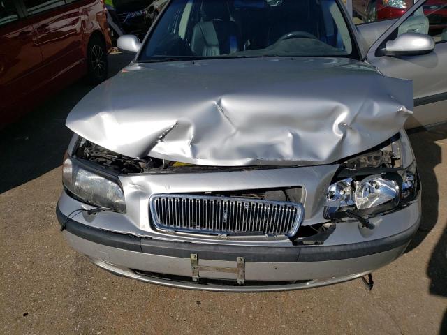 Photo 7 from auction – 2001 VOLVO V70 2.4T with VIN YV1SW58D711128754