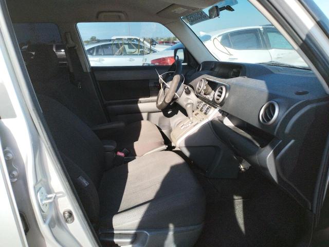 Photo 5 from auction – 2008 TOYOTA SCION with VIN JTLKE50E381053269