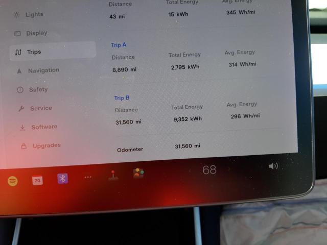 Photo 8 from auction – 2020 TESLA MODEL Y with VIN 5YJYGDEF7LF018892