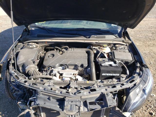 Photo 7 from auction – 2019 CHEVROLET MALIBU LT with VIN 1G1ZD5ST2KF159322