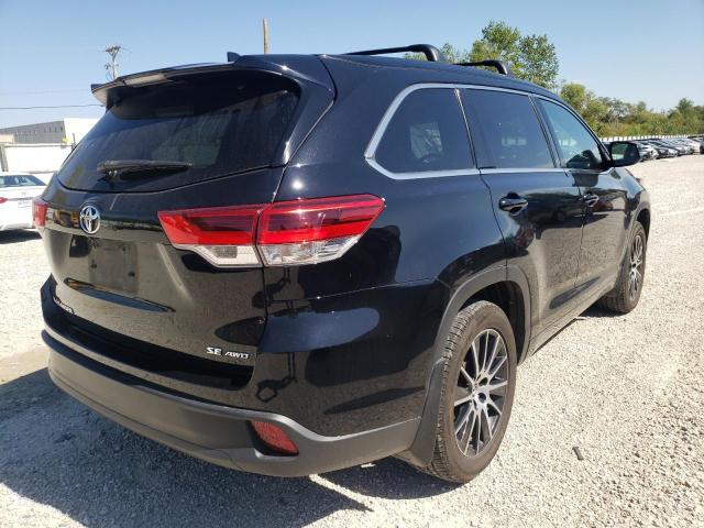 Photo 4 from auction – 2017 TOYOTA HIGHLANDER with VIN 5TDJZRFH2HS374078