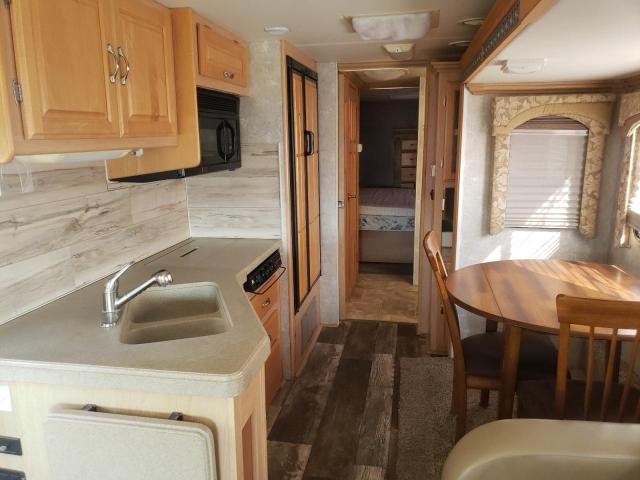 Photo 6 from auction – 2004 COACH MOTORHOME with VIN 5B4MP67GX43383121