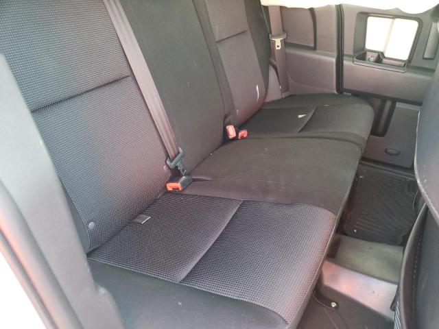 Photo 6 from auction – 2012 TOYOTA FJ CRUISER with VIN JTEBU4BF9CK144706