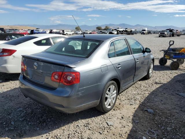 Photo 4 from auction – 2007 VOLKSWAGEN JETTA WOLF with VIN 3VWEG71K07M178313