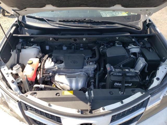 Photo 7 from auction – 2014 TOYOTA RAV4 LE with VIN JTMBFREV7ED062432