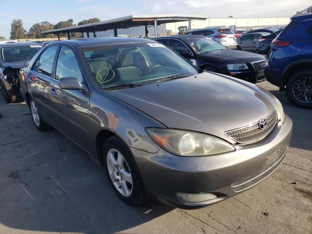 TOYOTA CAMRY LE 2003 with VIN 4T1BE32KX3U704841 - Photo from auction