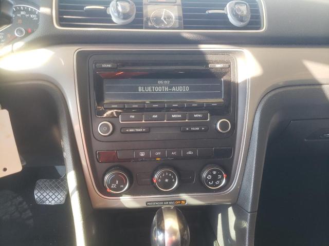 Photo 9 from auction – 2013 VOLKSWAGEN PASSAT S with VIN 1VWAP7A35DC063131