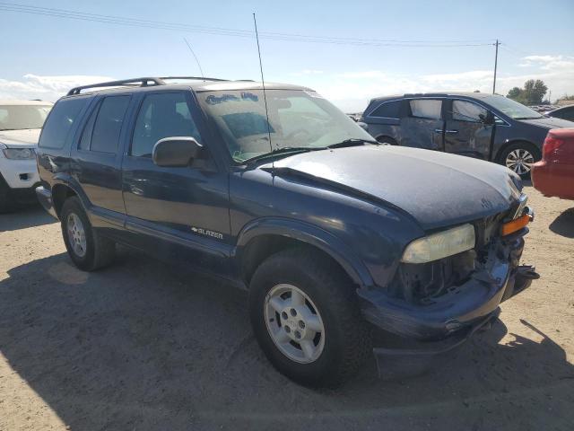 CHEVROLET BLAZER 2002 with VIN 1GNDT13WX2K121907 - Photo from auction