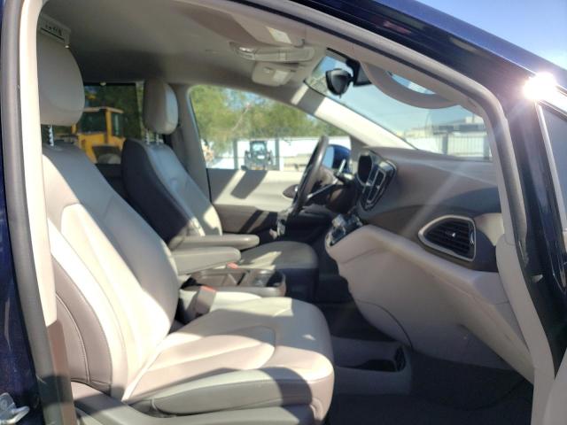 Photo 5 from auction – 2017 CHRYSLER PACIFICA T with VIN 2C4RC1BG9HR702656